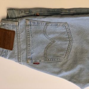 Levi’s wedgie jeans